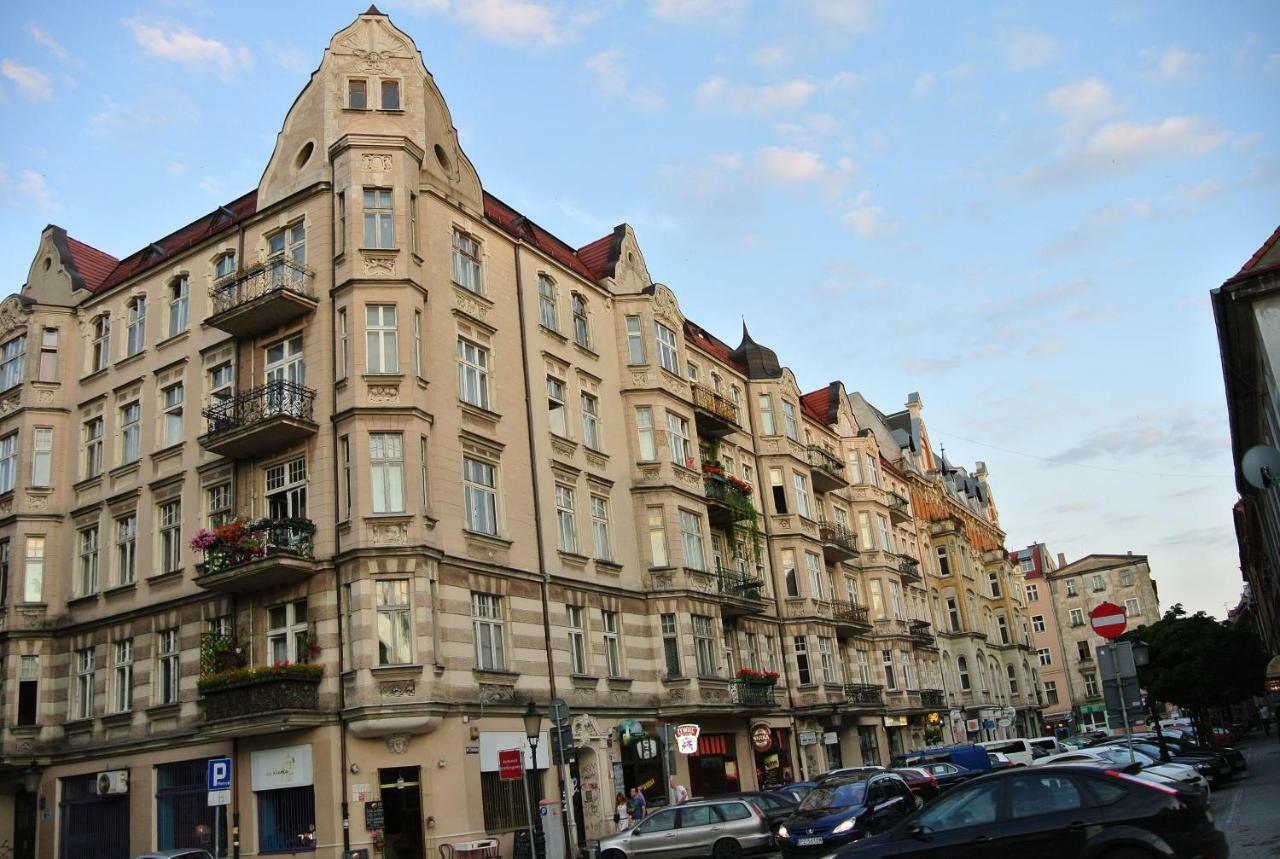 Loft Z Baldachimem Apartment Poznan Exterior photo